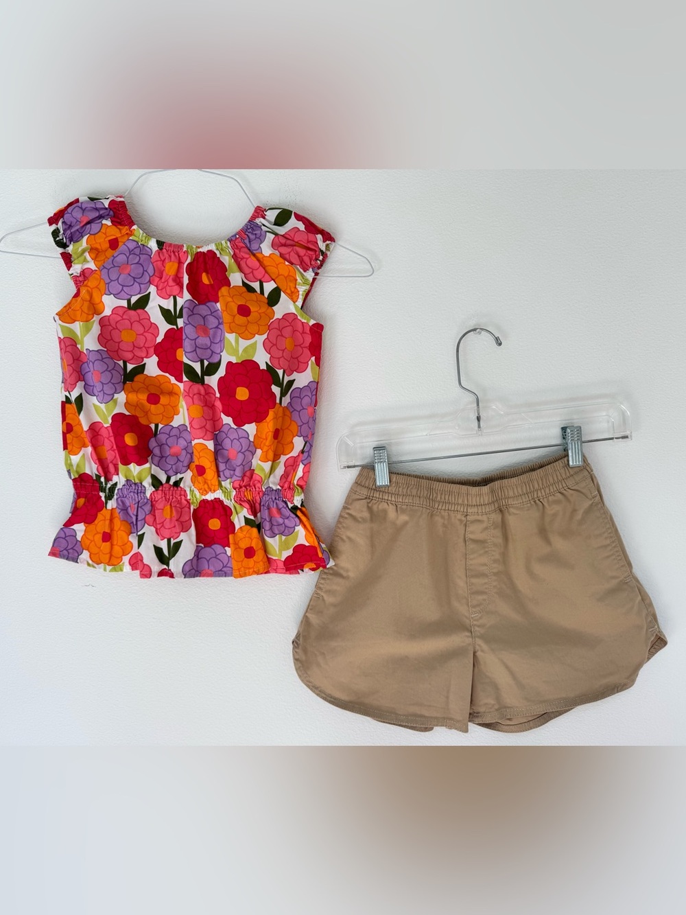 Gymboree Floral Peplum Top & Gap Khaki Shorts Set - Size 7 top, medium shorts